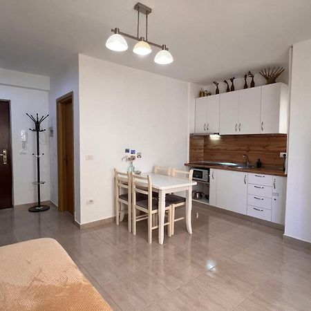 Mire Apartment Durrës Eksteriør billede